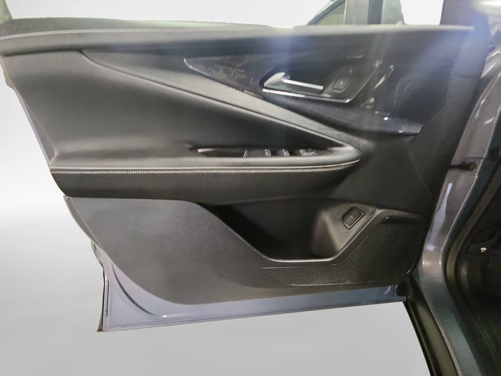 Used 2024 Chevrolet Blazer EV LT AWD/4WD image 15