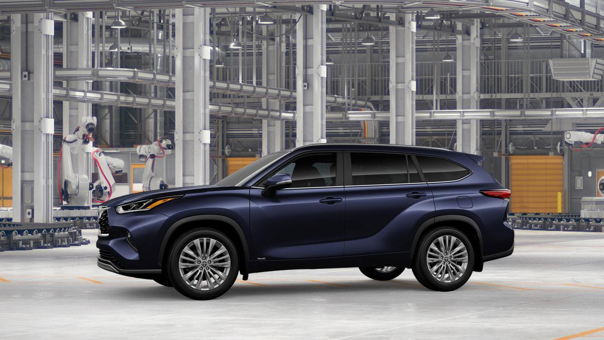 New 2026 Toyota Highlander Platinum image 3