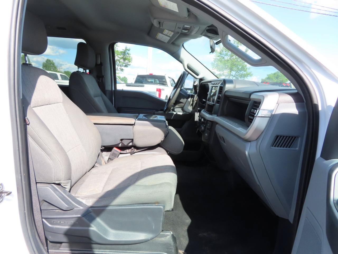 Used 2024 Ford F250 XL w/ STX Appearance Package AWD/4WD image 47