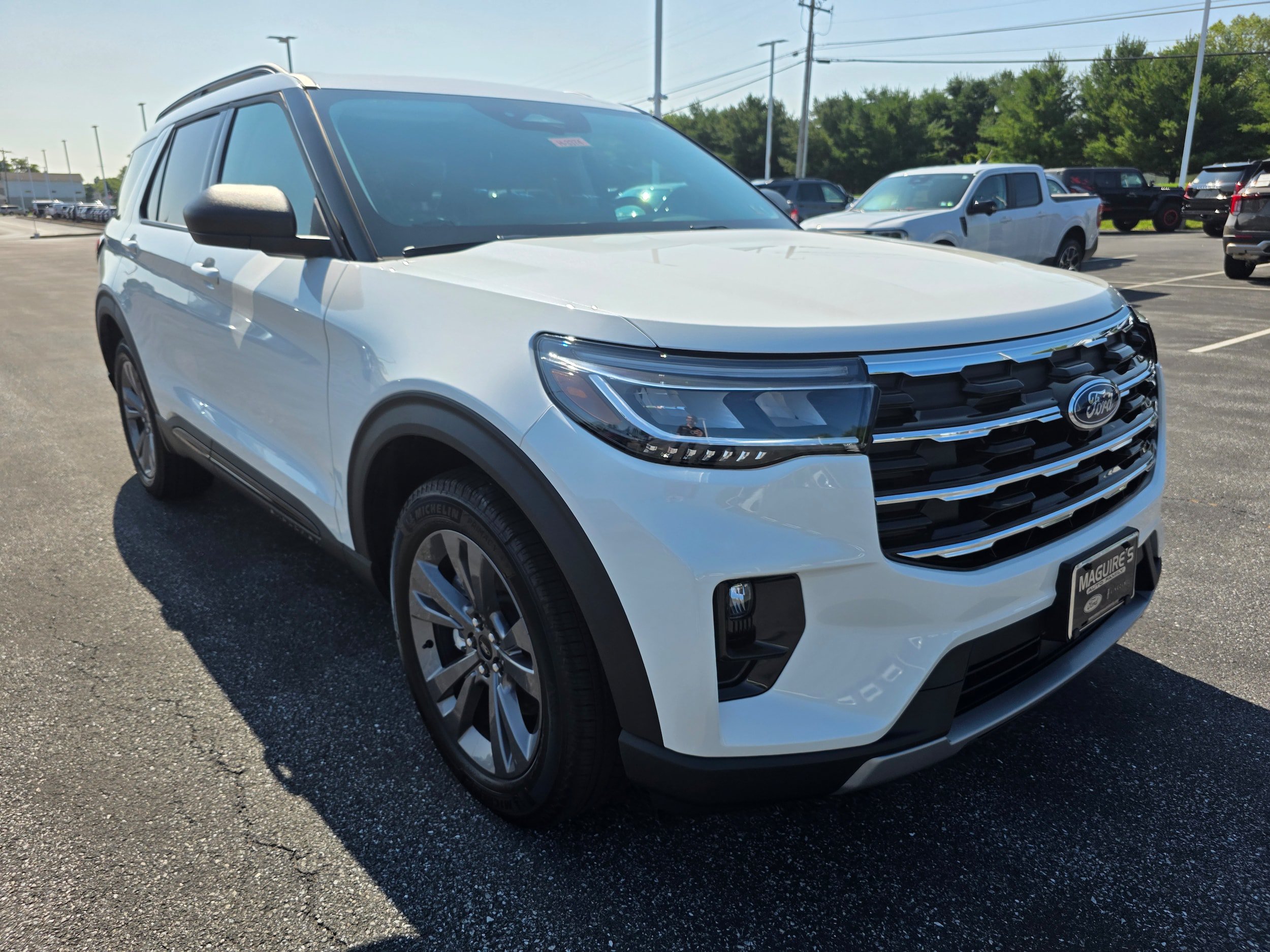 Used 2026 Ford Explorer Active w/ Active Comfort Package AWD/4WD image 7