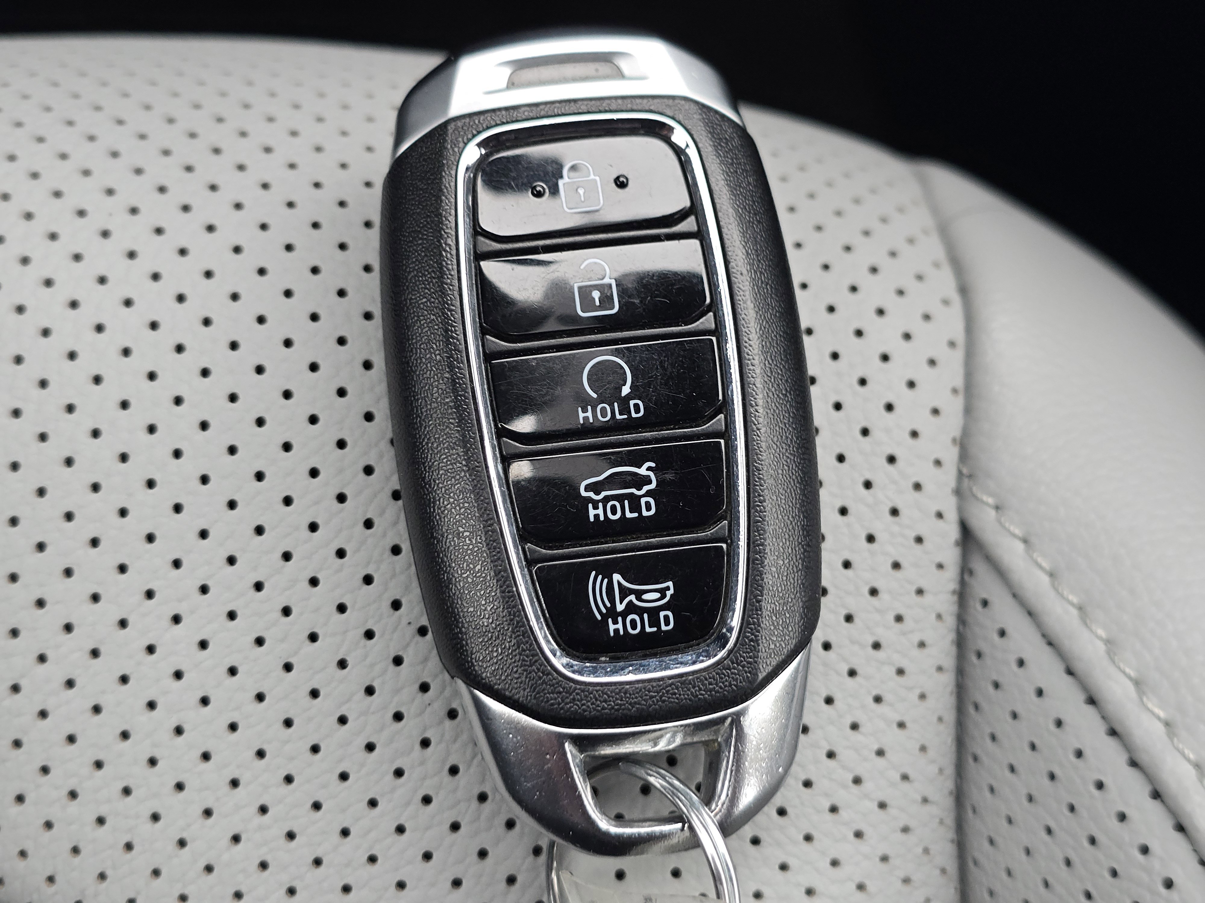 Used 2022 Hyundai Elantra Limited w/ Cargo Package image 27