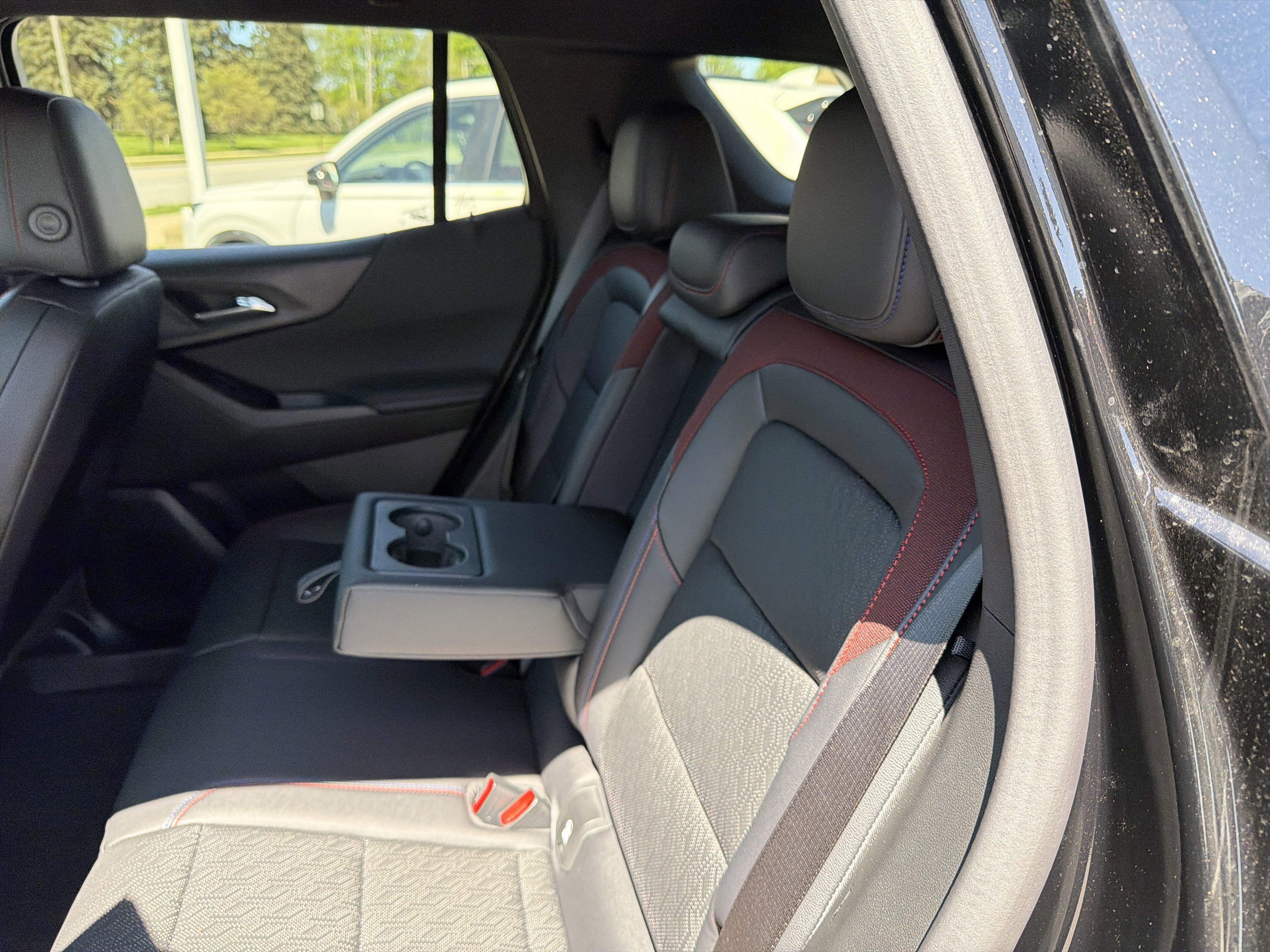 Used 2026 Chevrolet Equinox RS FWD image 54