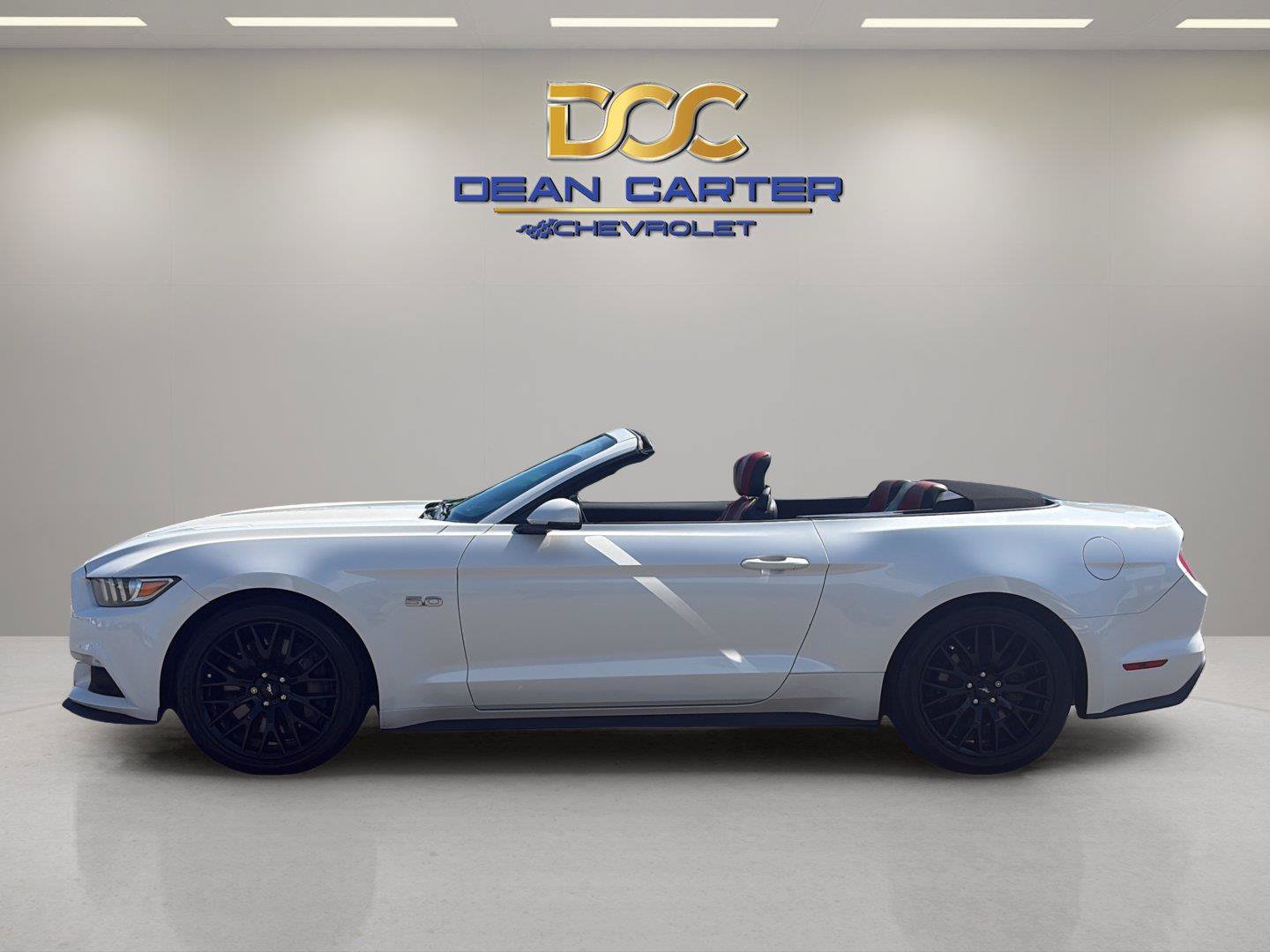 Used 2017 Ford Mustang GT Premium w/ GT Performance Package RWD image 2