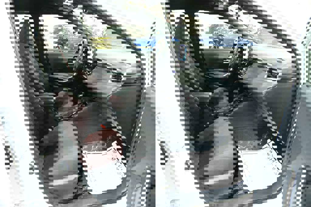 Used 2024 Toyota Corolla SE image 32