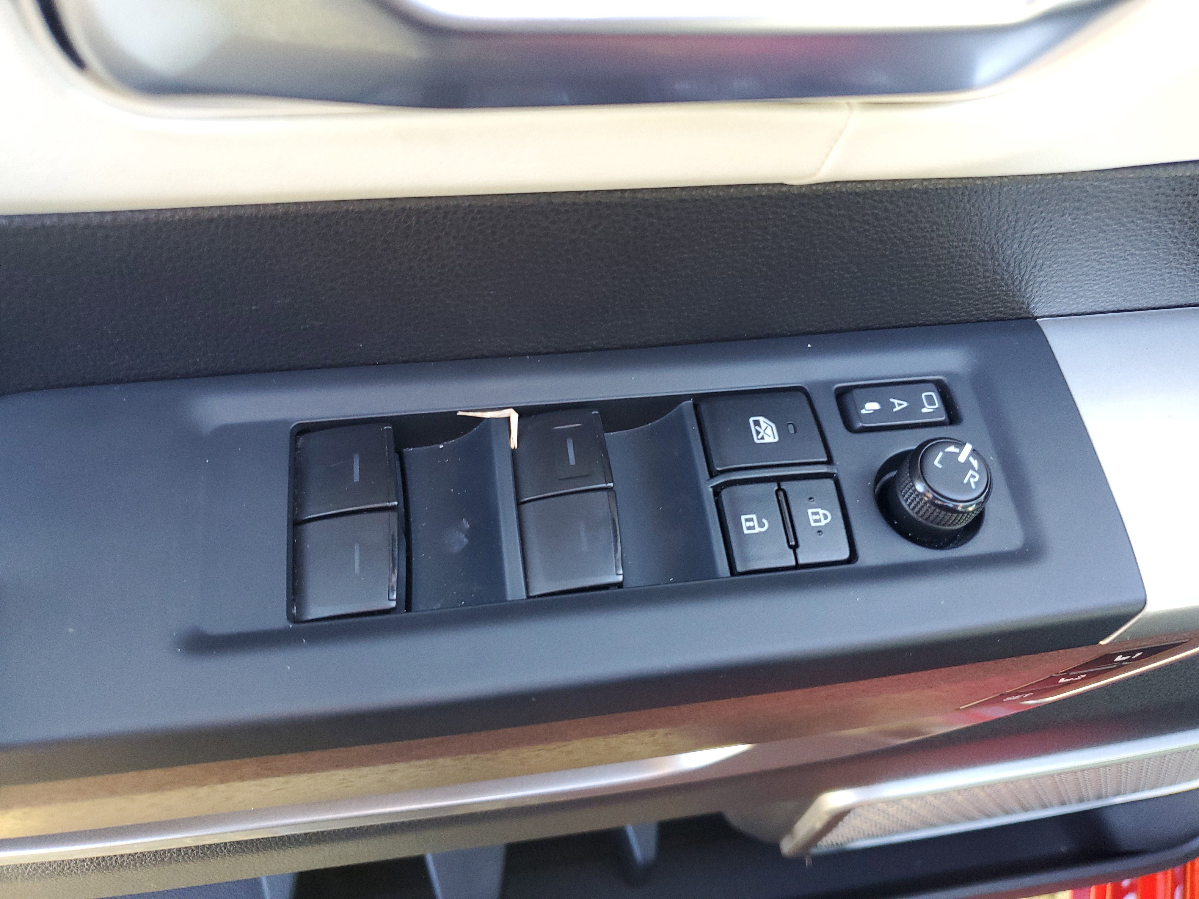 Used 2023 Toyota Sequoia Capstone image 21