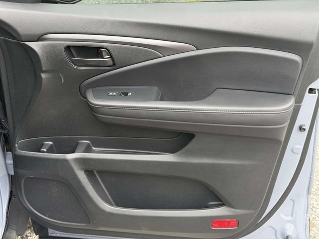 Used 2023 Honda Passport EX-L image 8