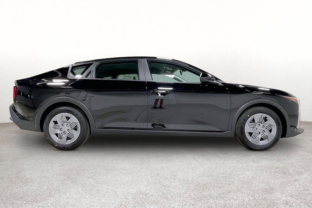 New 2026 Kia K4 FWD image 8