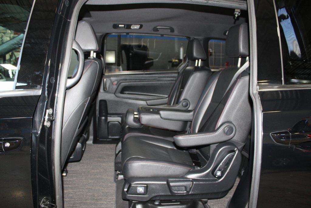 Used 2023 Honda Odyssey Sport image 15