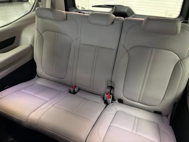 Used 2024 Jeep Grand Wagoneer Series I AWD/4WD image 18
