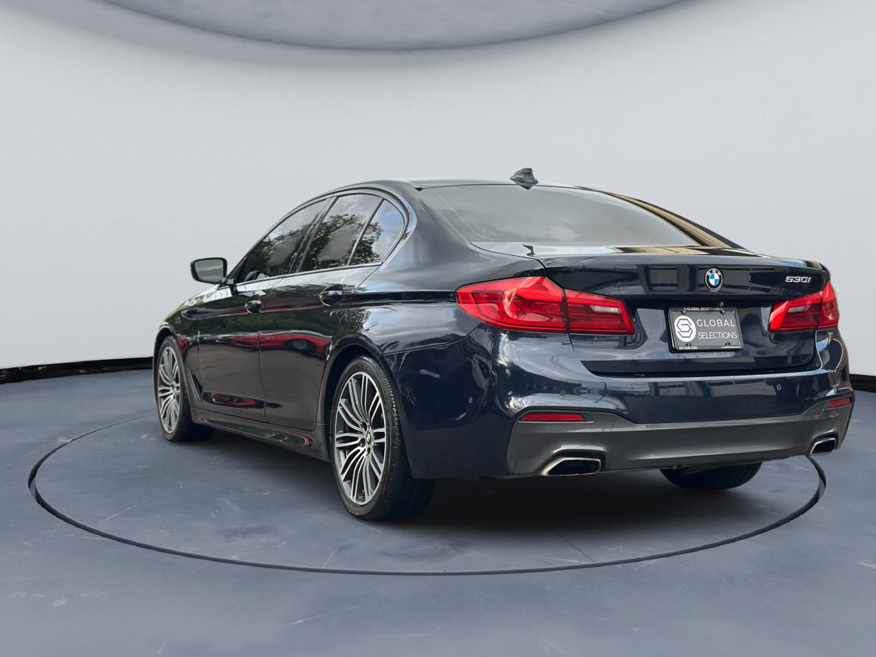 Used 2019 BMW 530i w/ M Sport Package image 5