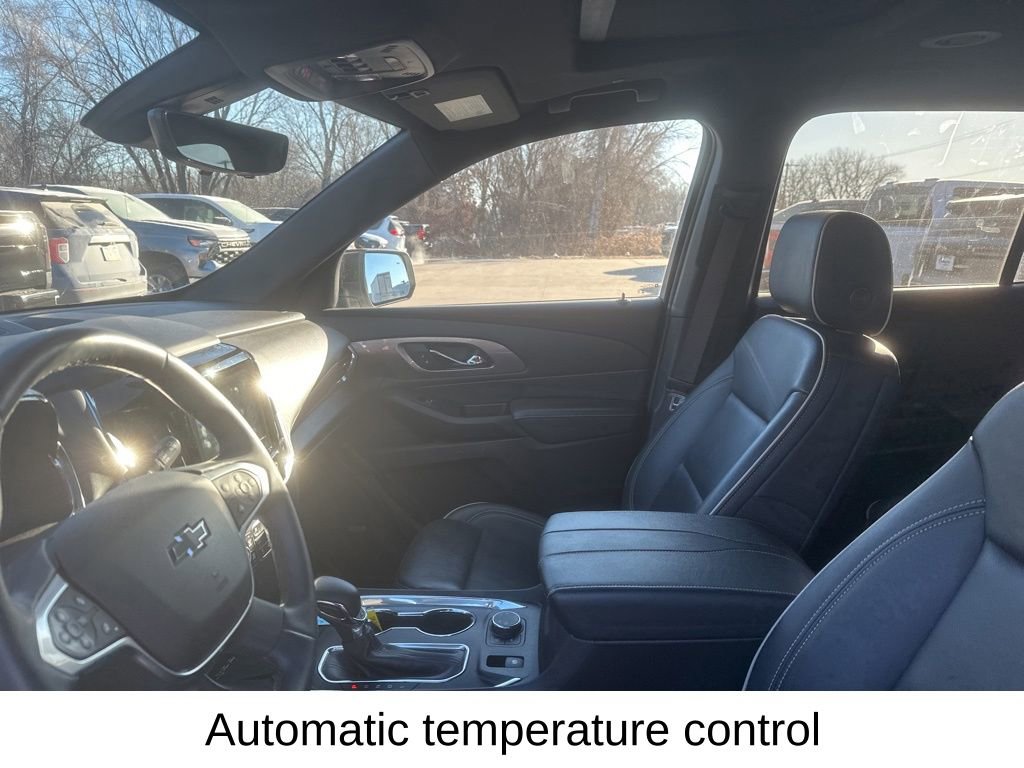 Certified 2023 Chevrolet Traverse Premier w/ Redline Edition image 16