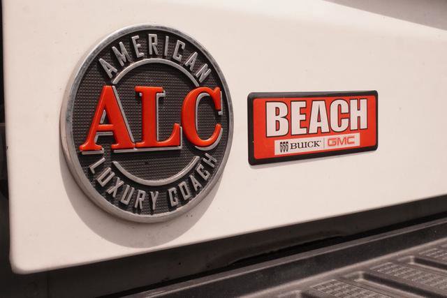 Used 2023 GMC Sierra 1500 AT4 w/ AT4 Premium Package AWD/4WD image 42