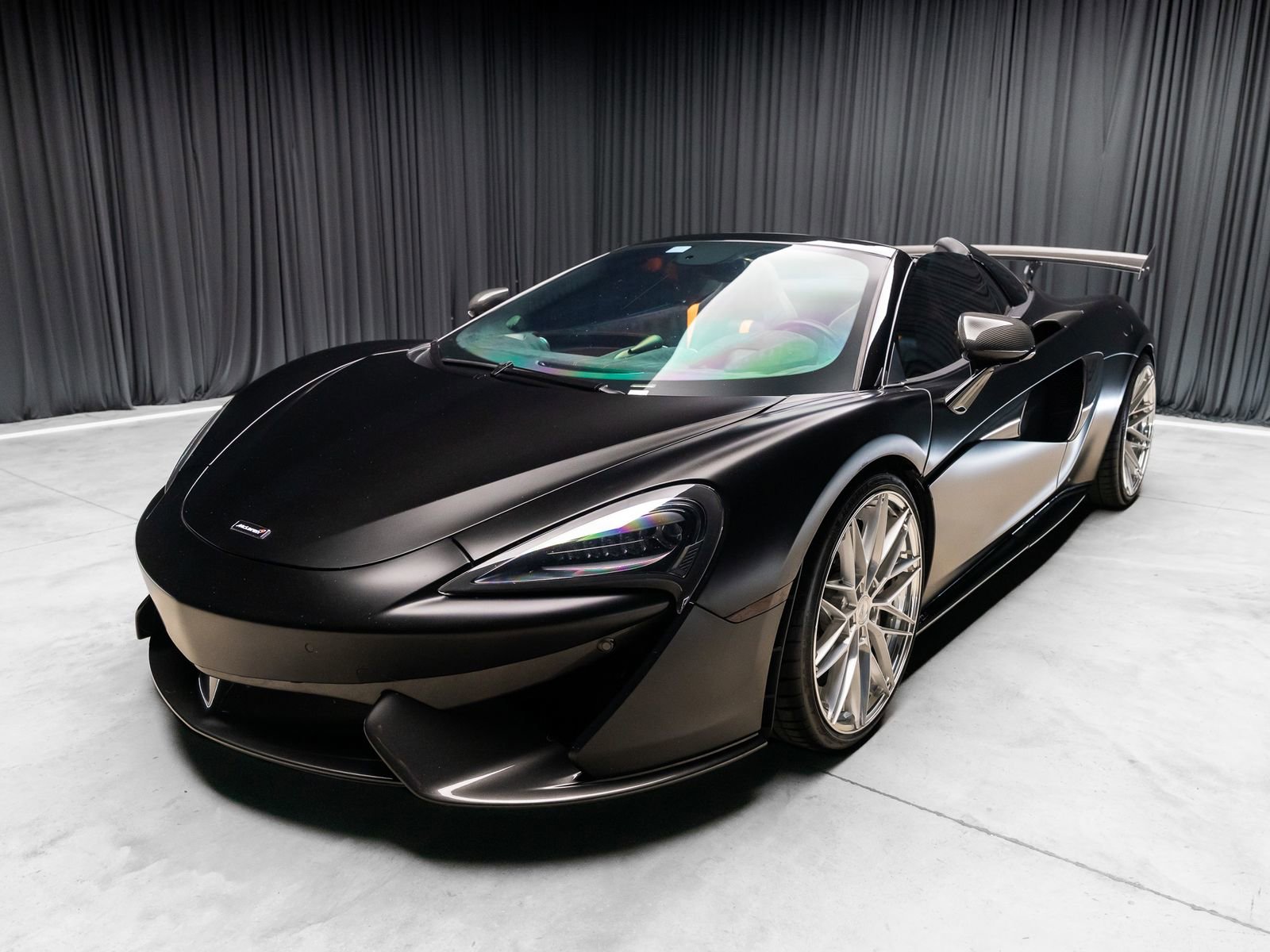 Used 2018 McLaren 570S Spider RWD image 20