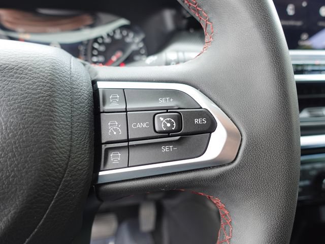 Used 2024 Jeep Compass Trailhawk AWD/4WD image 14