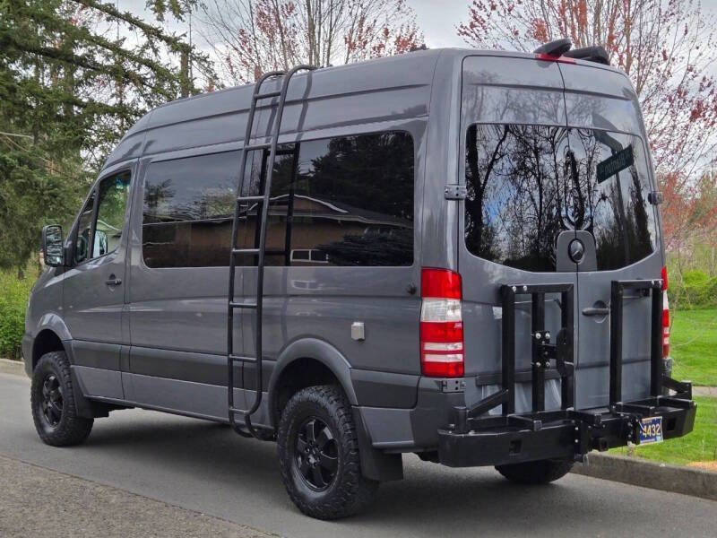 Used 2017 Mercedes-Benz Sprinter 2500 image 2
