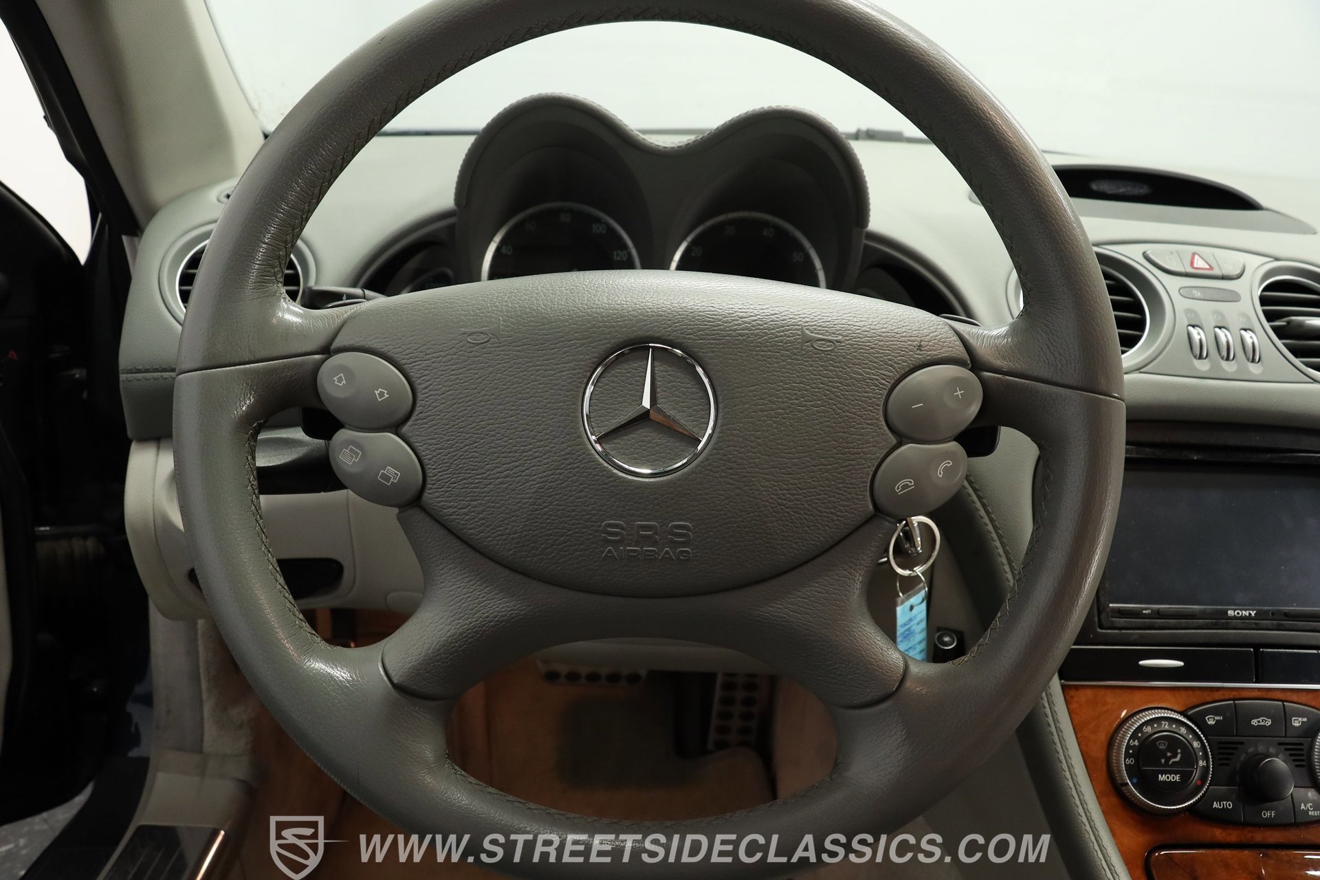 Used 2007 Mercedes-Benz SL 550 image 36