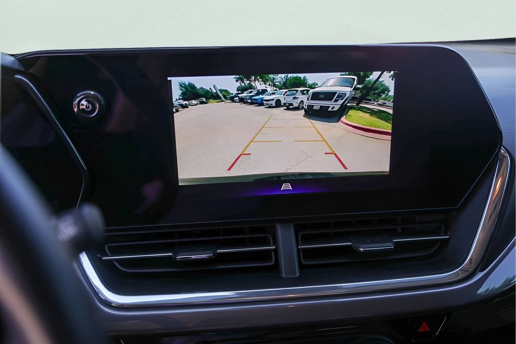 Used 2025 Chevrolet Trax ACTIV FWD image 19