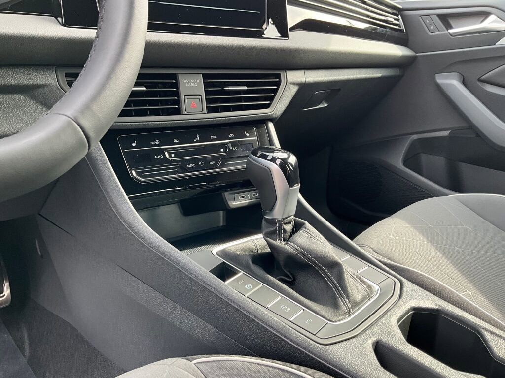 New 2025 Volkswagen Jetta Sport image 18