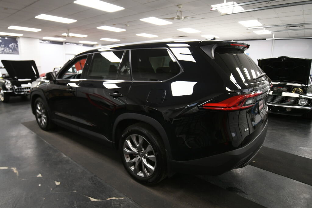 Used 2024 Toyota Grand Highlander Limited image 5