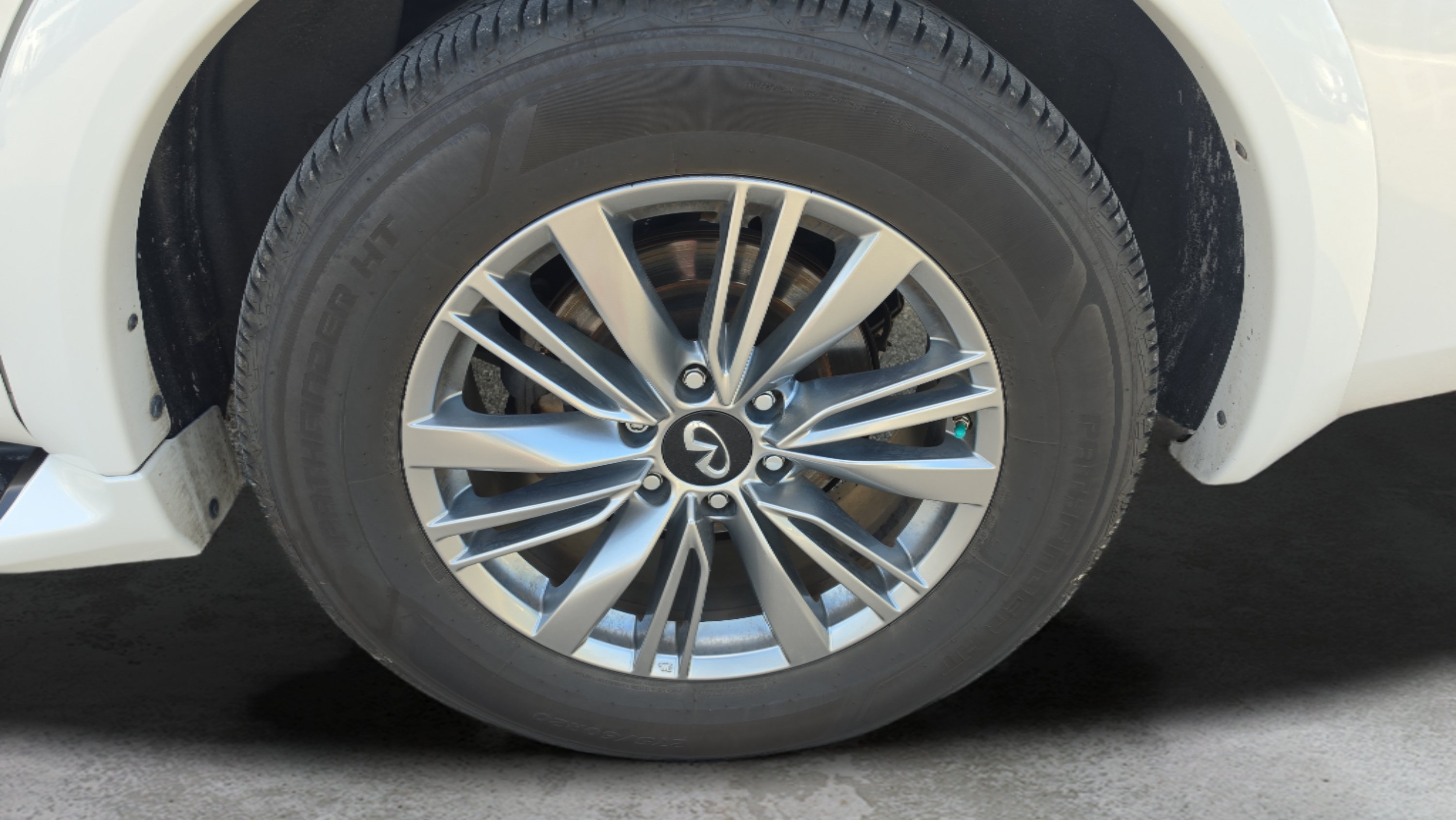 Used 2022 INFINITI QX80 Luxe w/ All-Season Package RWD image 26