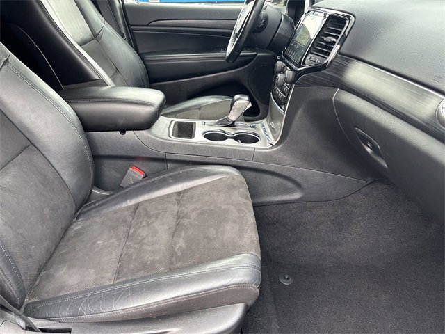 Certified 2020 Jeep Grand Cherokee Laredo w/ Laredo X Package image 12