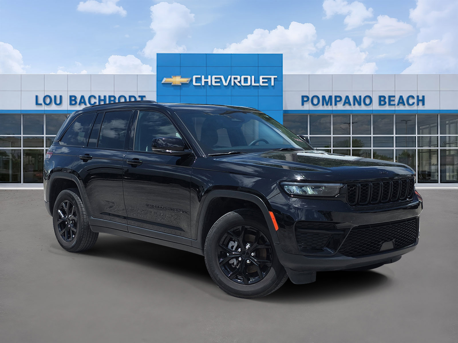 Used 2024 Jeep Grand Cherokee Altitude AWD/4WD image 1