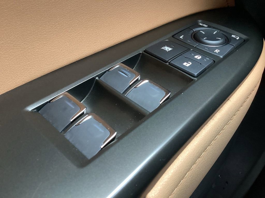 Used 2024 Lexus NX 350h AWD image 25