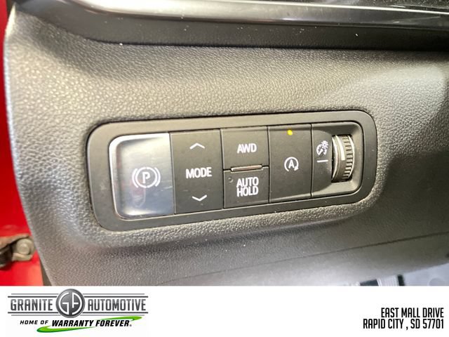 Used 2026 GMC Terrain AT4 AWD/4WD image 30