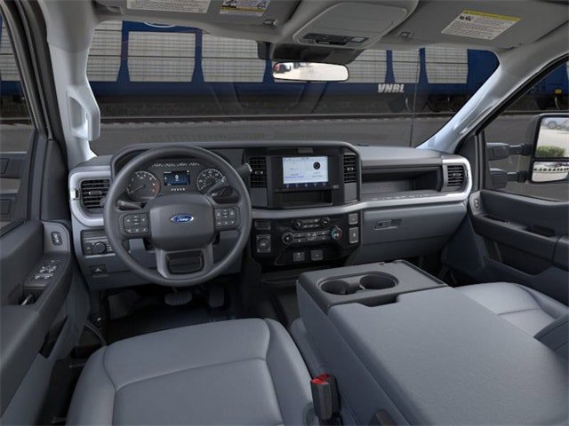 New 2025 Ford F250 XL AWD/4WD image 9