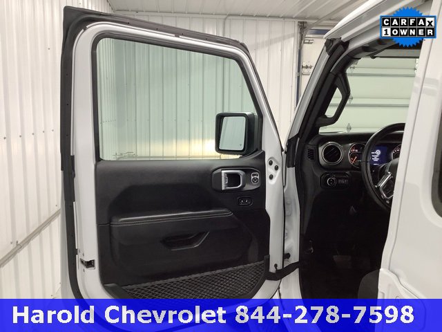 Used 2022 Jeep Gladiator Overland image 13