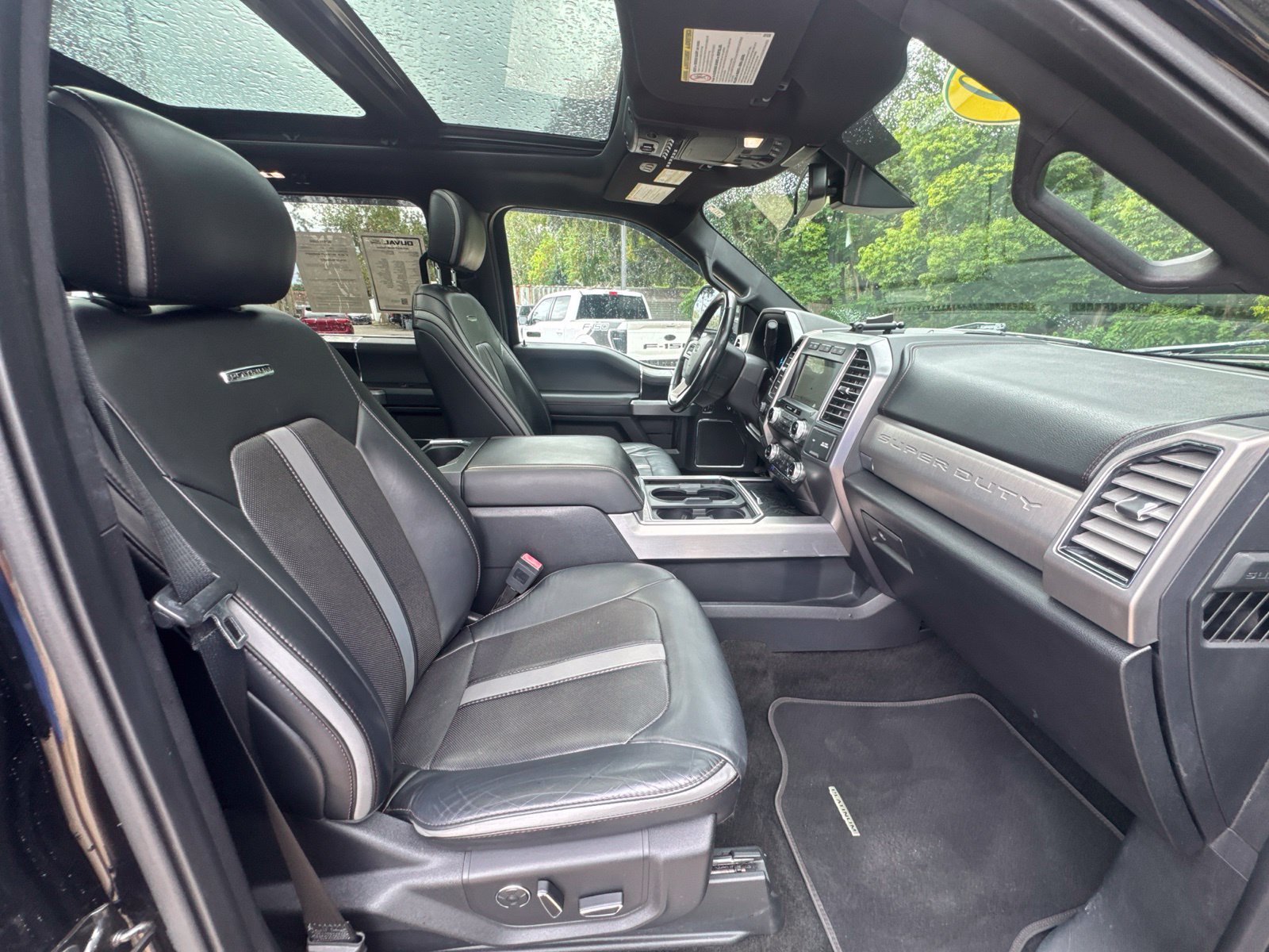 Used 2019 Ford F350 Platinum w/ Platinum Ultimate Package AWD/4WD image 17