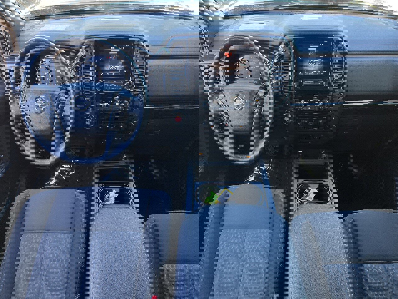 Used 2024 Nissan Titan SV w/ SV Convenience Package image 10