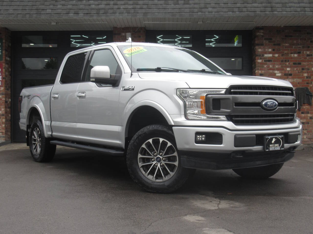 Used 2018 Ford F150 XLT w/ Equipment Group 302A Luxury AWD/4WD image 2