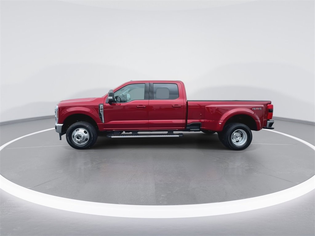 New 2026 Ford F350 4x4 Crew Cab DRW Super Duty image 5