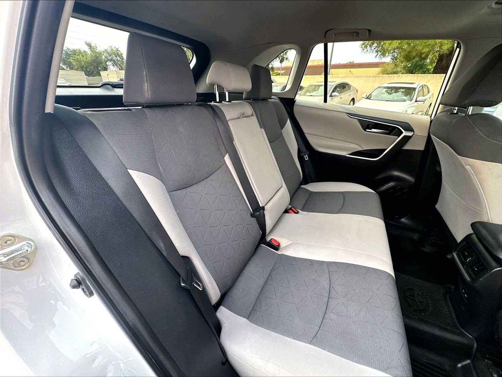 Used 2023 Toyota RAV4 XLE w/ Convenience Package FWD image 28