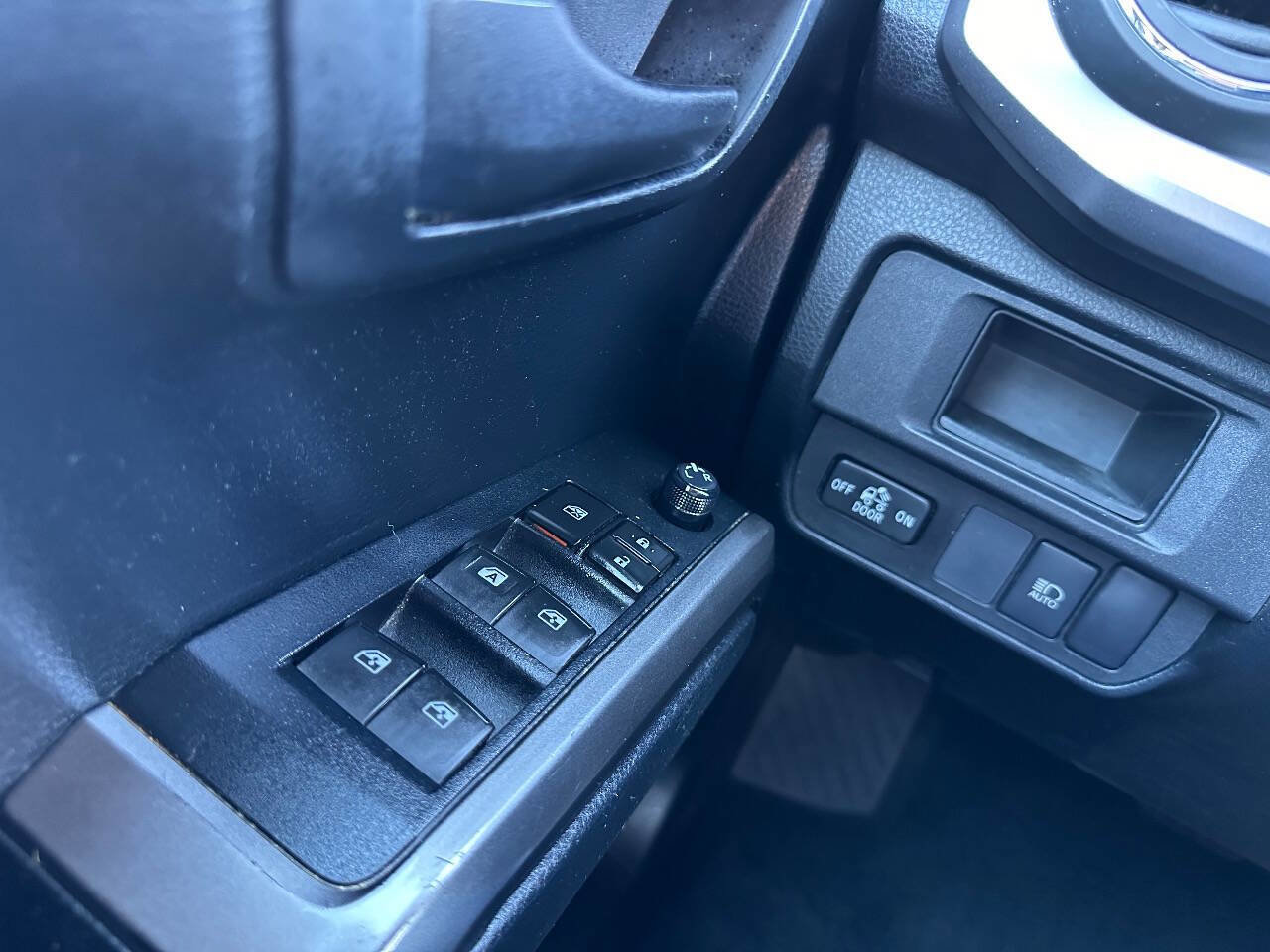 Used 2019 Toyota Tacoma SR5 image 19