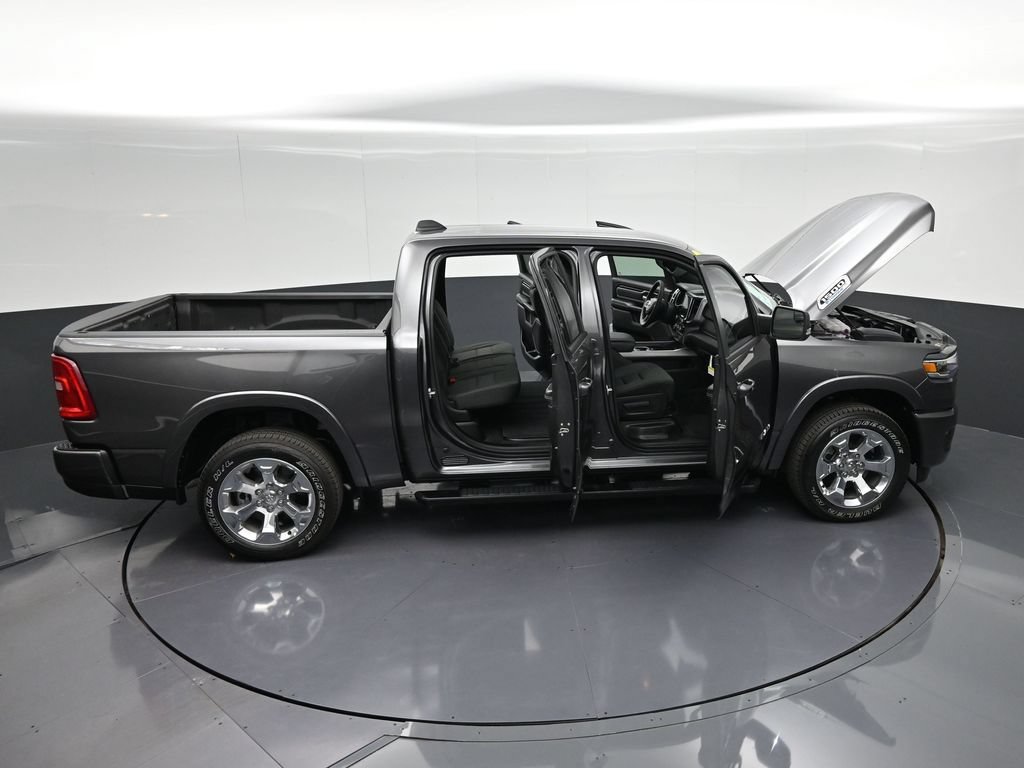 Used 2025 RAM 1500 Big Horn AWD/4WD image 36