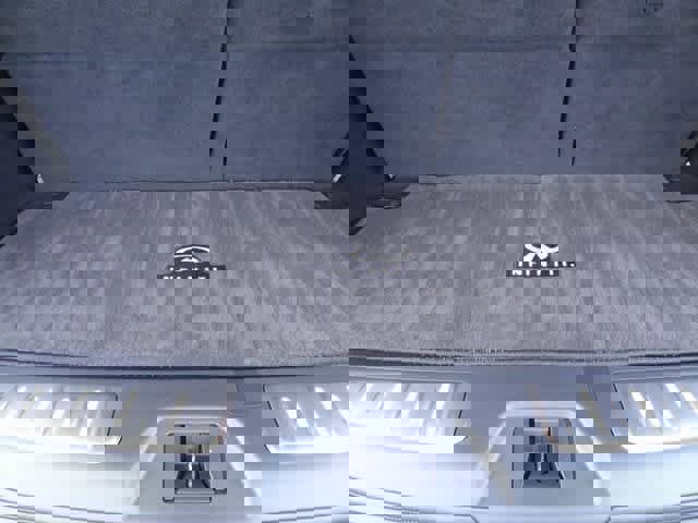 Used 2024 INFINITI QX80 Sensory image 11