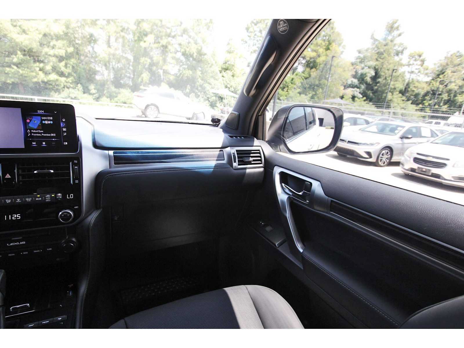 Used 2023 Lexus GX 460 Premium w/ Premium Package AWD/4WD image 8