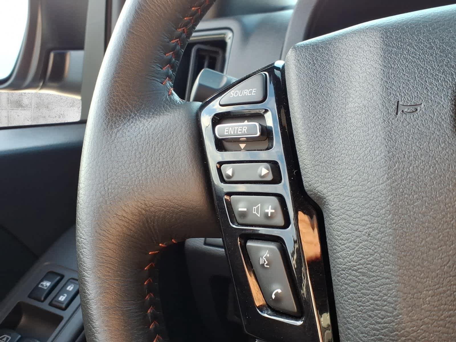 Used 2026 Nissan Frontier PRO-4X AWD/4WD image 21