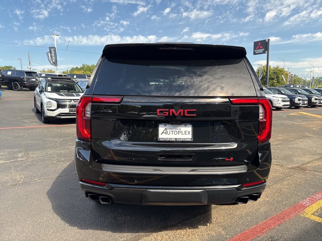 Used 2025 GMC Yukon AT4 w/ AT4 Premium Package image 8