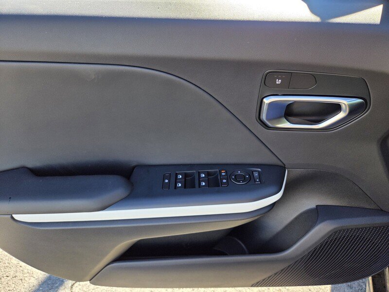 New 2025 Kia K4 GT-Line w/ GT-Line Sunroof Package image 10