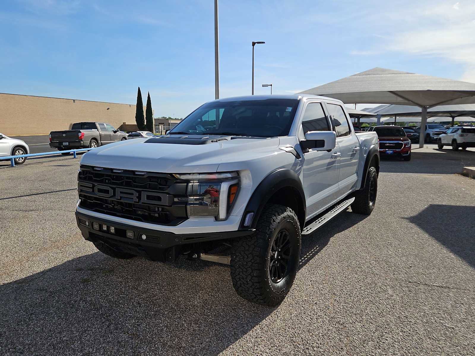 Used 2025 Ford F150 Raptor AWD/4WD image 4