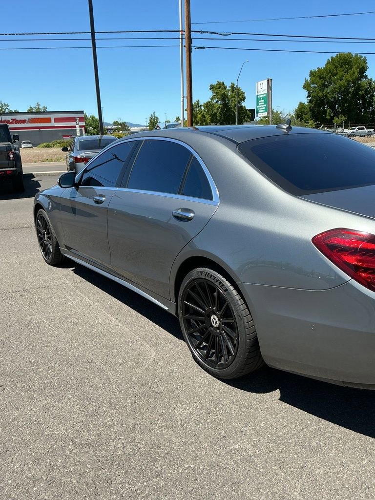 Used 2019 Mercedes-Benz S 560 Sedan image 35