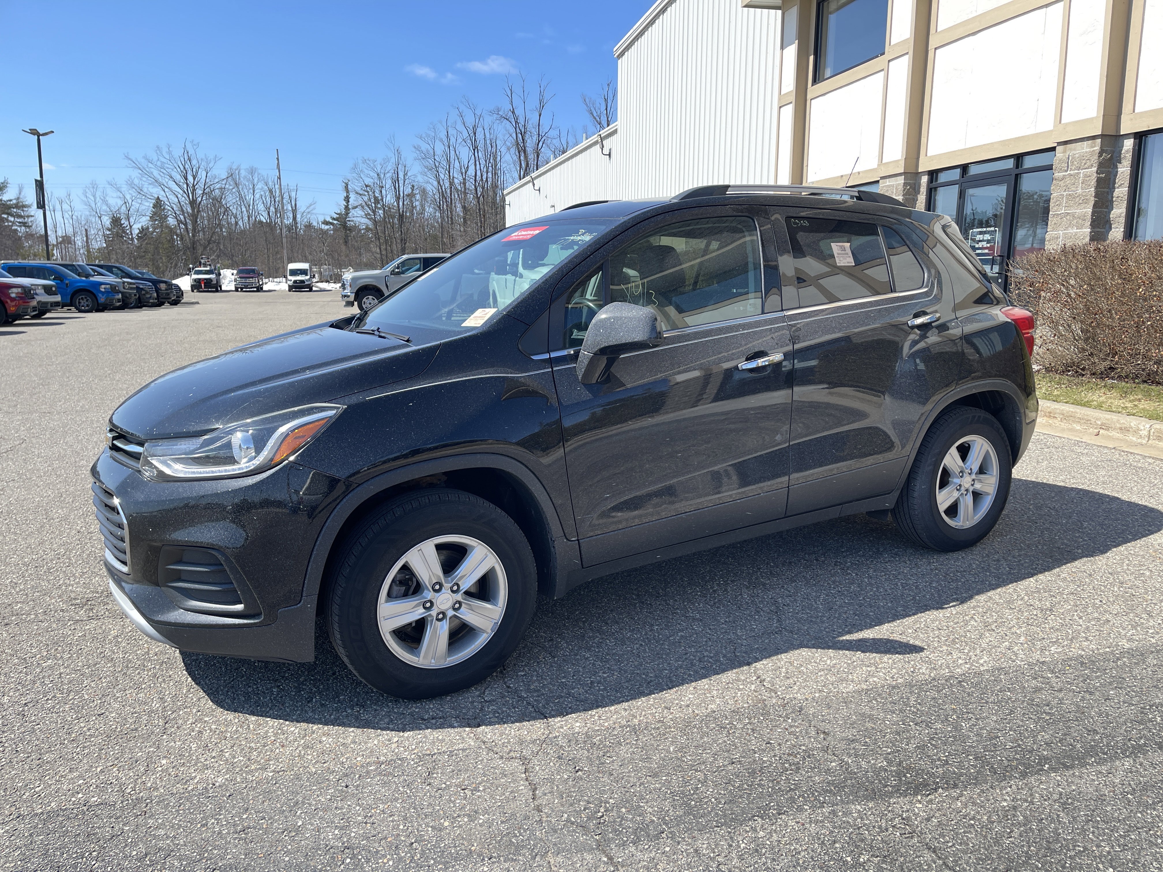 Used 2018 Chevrolet Trax LT w/ LT Convenience Package image 8