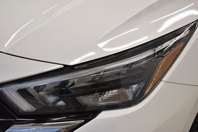 Used 2025 Nissan Versa SV image 15