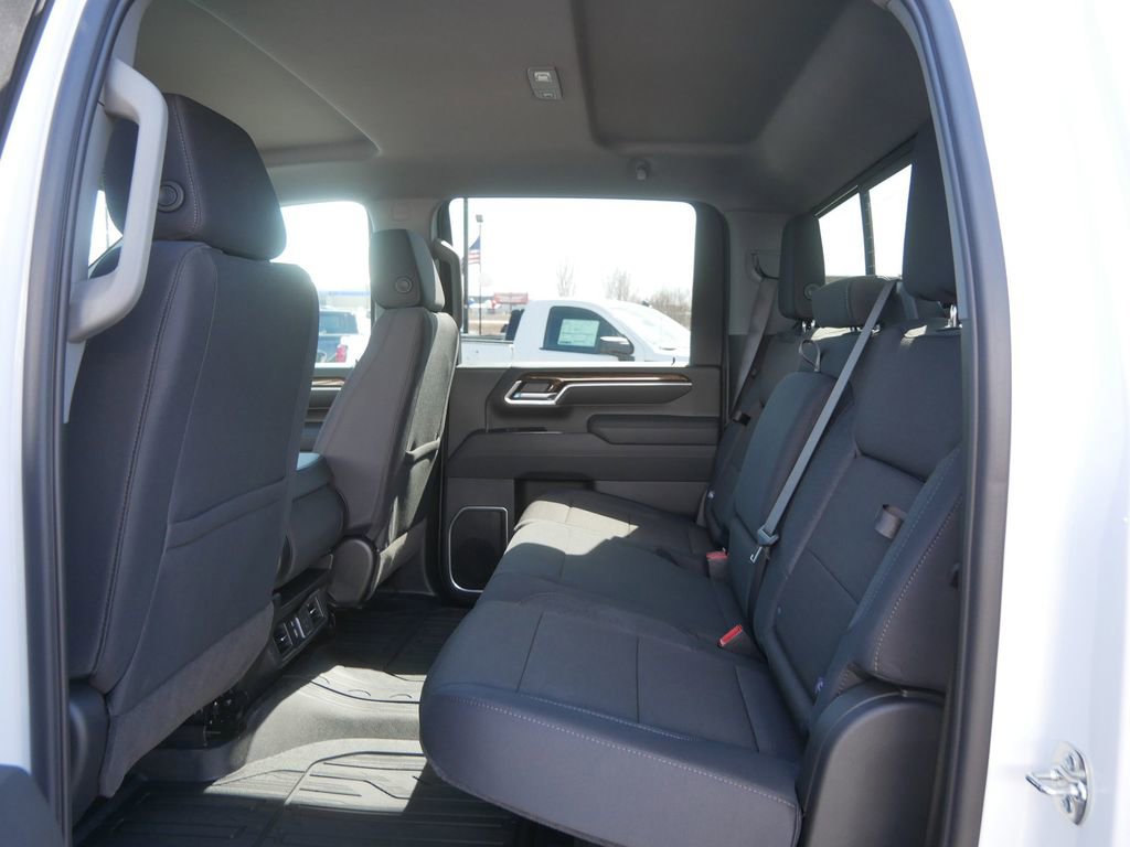 New 2026 GMC Sierra 3500 SLE w/ SLE Value Package AWD/4WD image 7