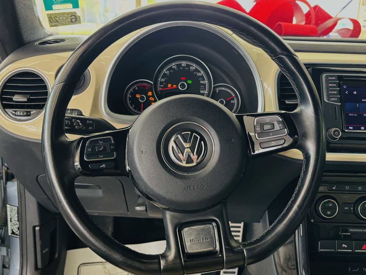 Used 2019 Volkswagen Beetle 2.0T Final Edition SEL FWD image 36