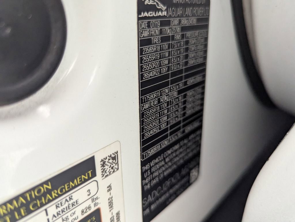 Used 2020 Jaguar F-PACE Premium image 29