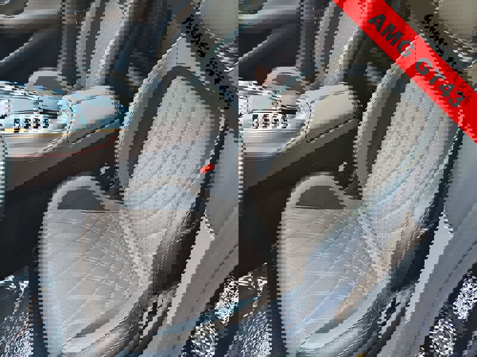 Used 2023 Mercedes-Benz AMG GT 43 image 15